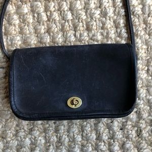 Small vintage Coach crossbody purse